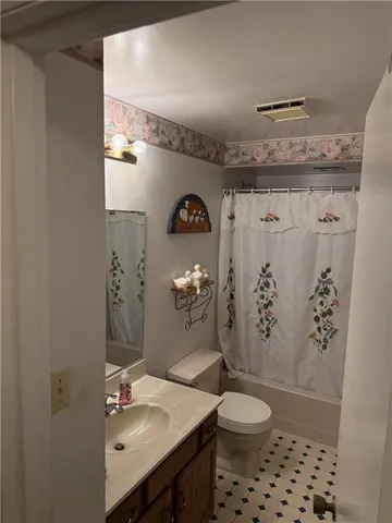 $245,000 | 1525 Orchard Drive, Greensburg, PA 15601