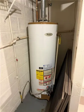 $230,000 | 1525 Orchard Drive, Greensburg, PA 15601