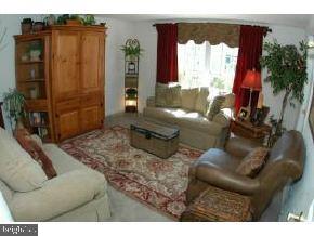 27 Oak Ridge Lane Manahawkin, NJ 08050 - Photo 10 of 11 Gallery Image 10