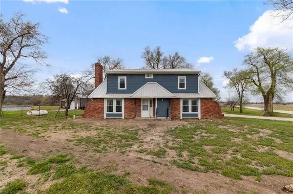 $515,000 | 15112 Northeast County Road 243, Adrian, MO 64720
