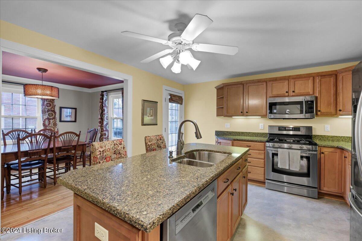 4015 Alton Road Louisville, KY 40207 - Photo 11 of 48 Kitchen