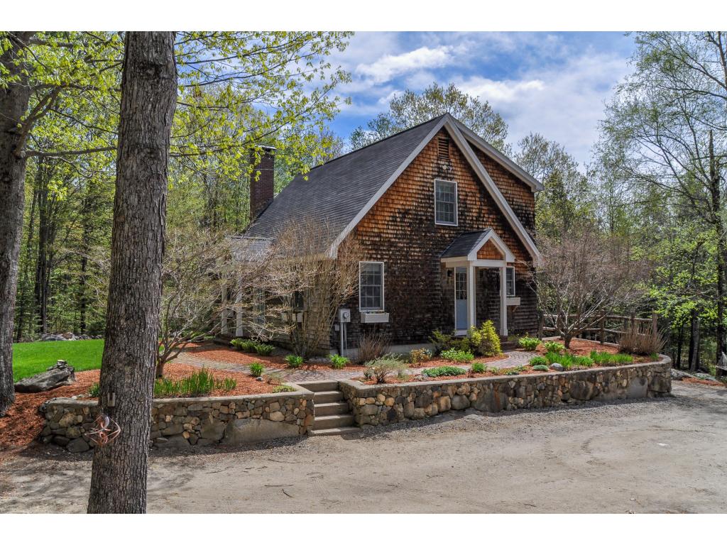 686 Strafford Road Barrington, NH 03825 - Photo 1 of 35