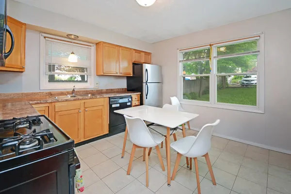 $335,000 | 107 East Division Street, Bloomington, IL 61701