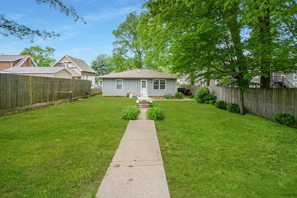 $335,000 | 107 East Division Street, Bloomington, IL 61701