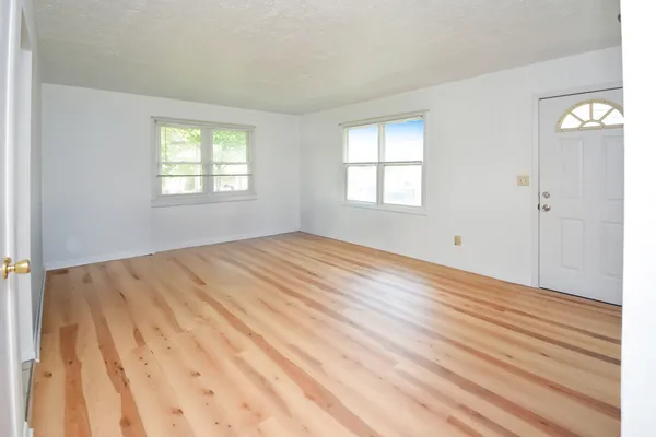 $335,000 | 107 East Division Street, Bloomington, IL 61701