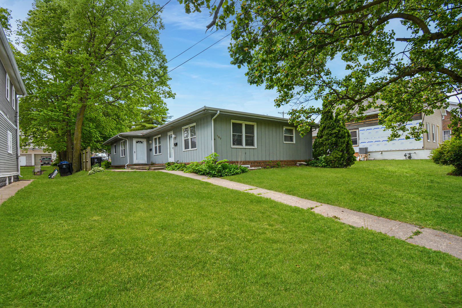 107 East Division Street Bloomington, IL 61701 - Photo 35 of 36