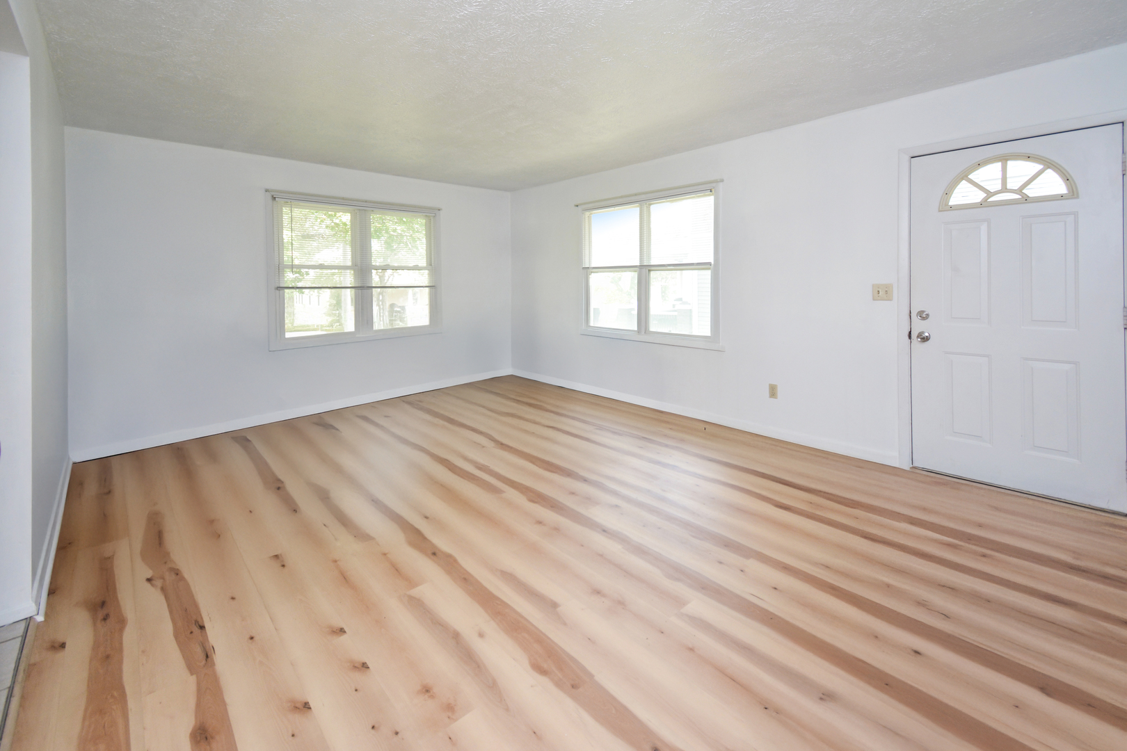 107 East Division Street Bloomington, IL 61701 - Photo 9 of 36