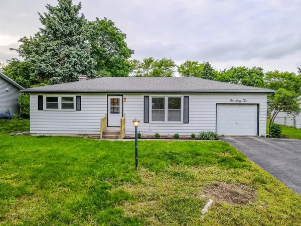 $3,000 | 30W162 Claymore Lane, Naperville, IL 60563