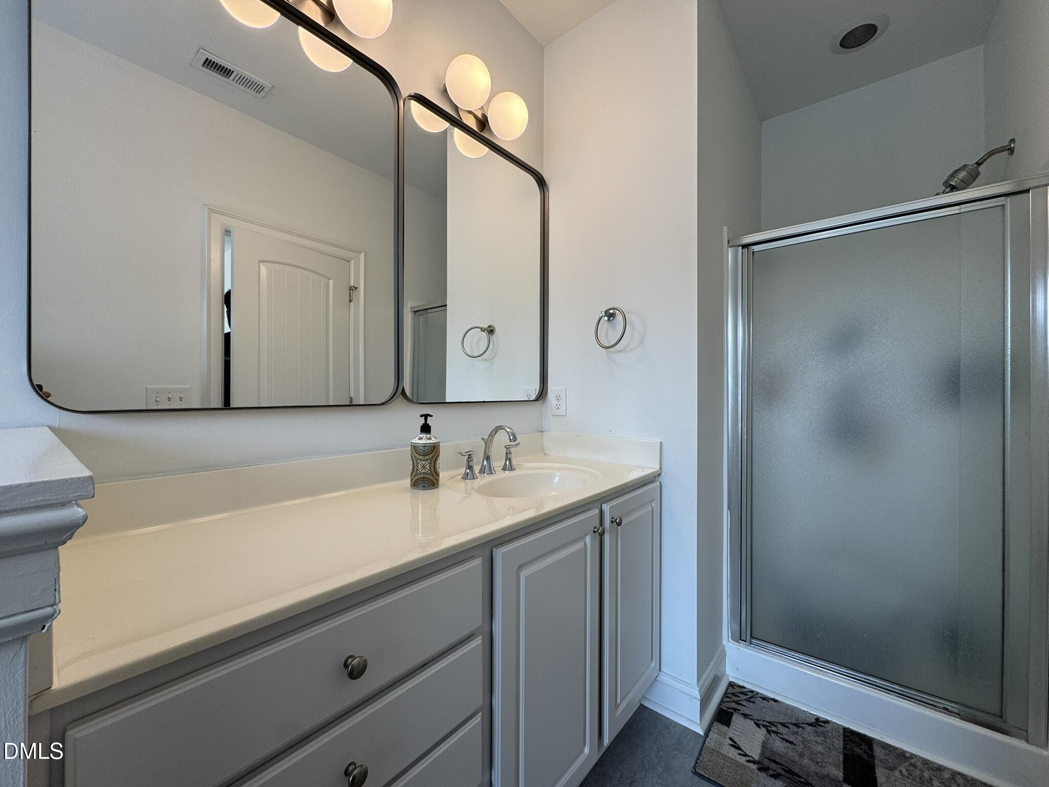 7750 ACC Boulevard Raleigh, NC 27617 - Photo 20 of 31 IMG_2141