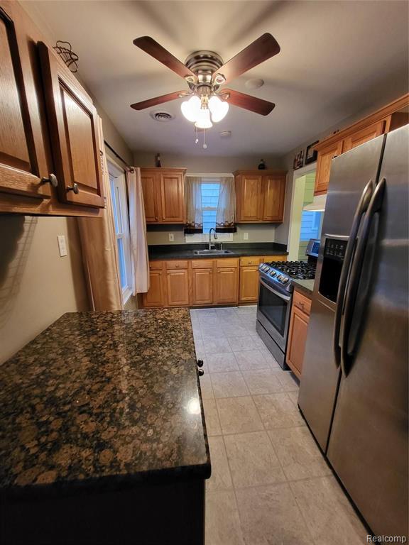 2239 Roslyn Road Harper Woods, MI 48236 - Photo 6 of 32