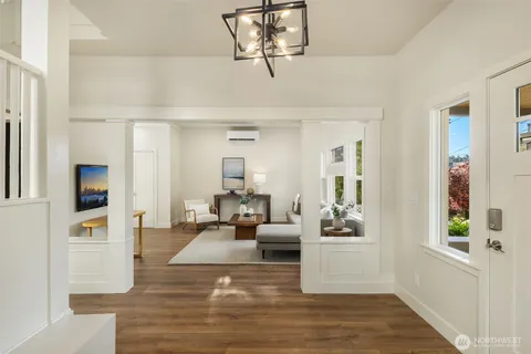 $1,697,000 | 1307 West Boston Street, Seattle, WA 98119