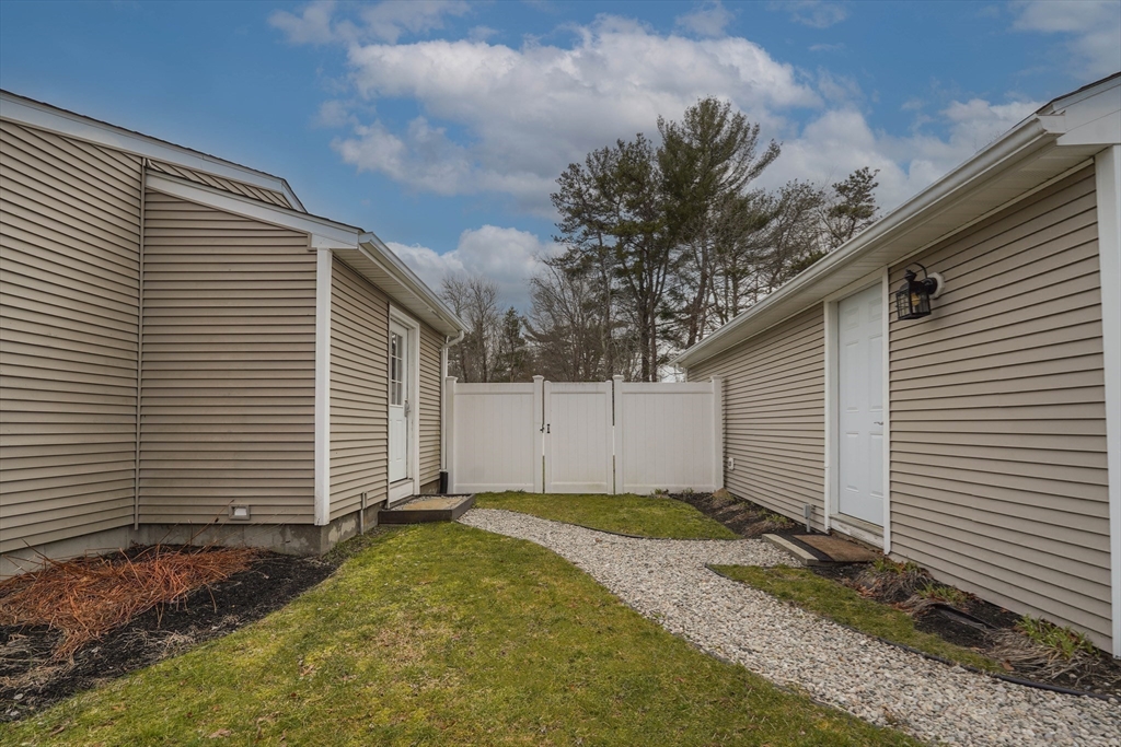 438 Gulf Road West Dartmouth, MA 02748 - Photo 34 of 34 Gallery Image 34