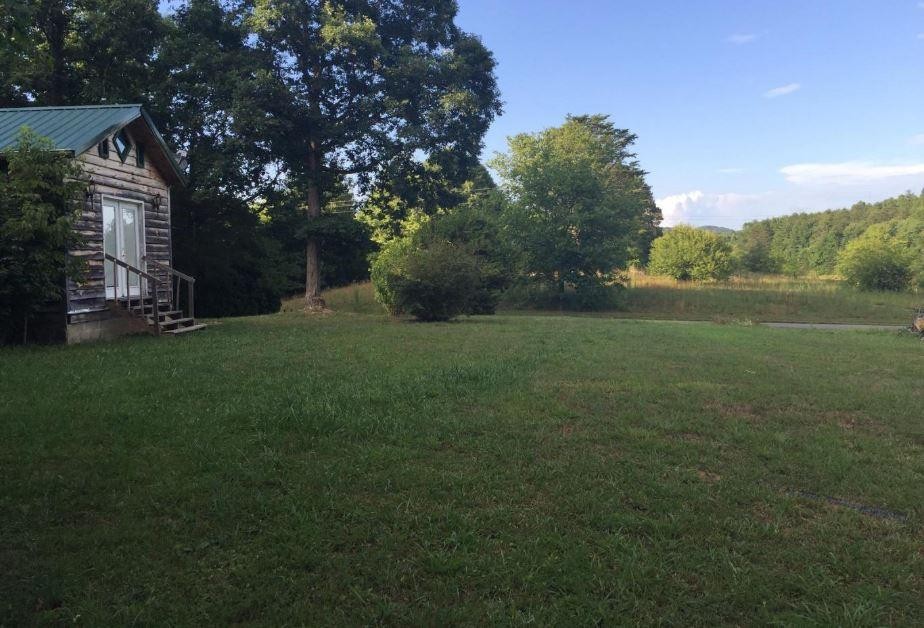 207 Hot Water Road Tellico Plains, TN 37385 - Photo 3 of 13 Gallery Image 3