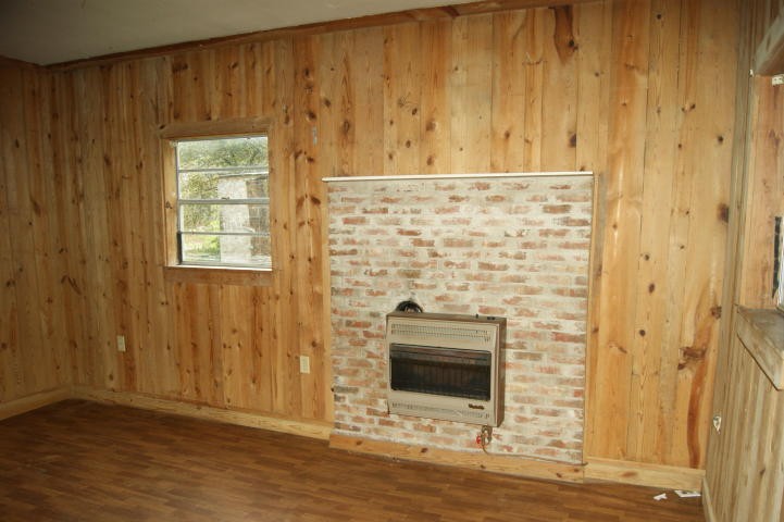 207 Hot Water Road Tellico Plains, TN 37385 - Photo 8 of 13 Gallery Image 8
