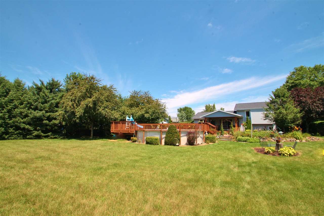 518 Pin Oak Road Rockton, IL 61072 - Photo 2 of 25 a view of a house with yard and sitting area