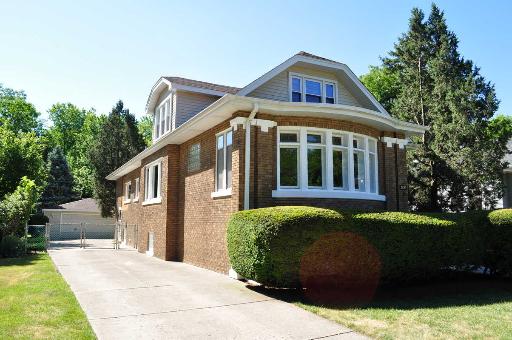 485 Loudon Road Riverside, IL 60546 - Photo 1 of 9