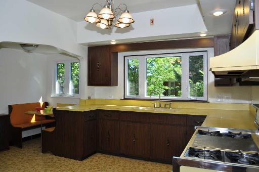 485 Loudon Road Riverside, IL 60546 - Photo 4 of 9