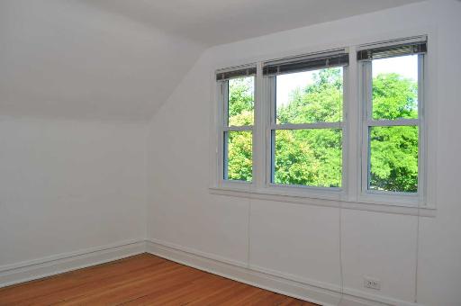 485 Loudon Road Riverside, IL 60546 - Photo 6 of 9
