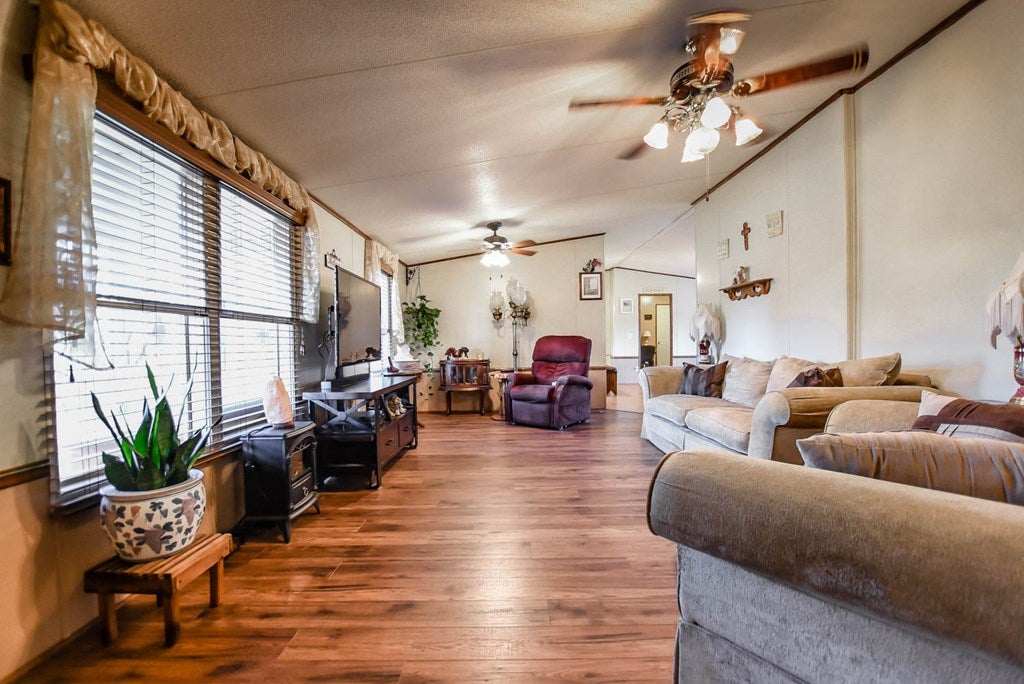 1531 Shady Grove Road Hahira, GA 31632 - Photo 8 of 49 Gallery Image 8