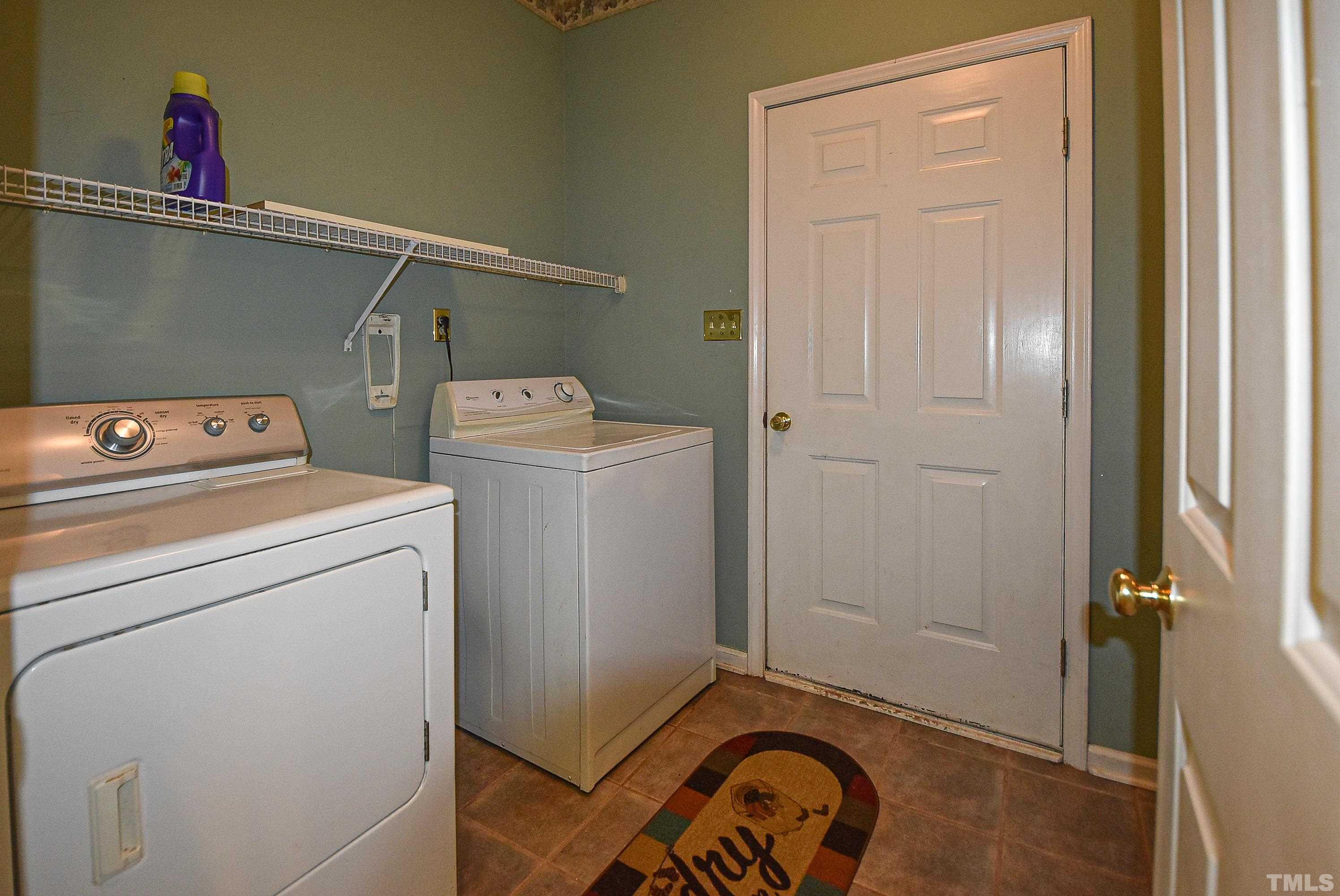 3309 Singleleaf Lane Raleigh, NC 27616 - Photo 7 of 20