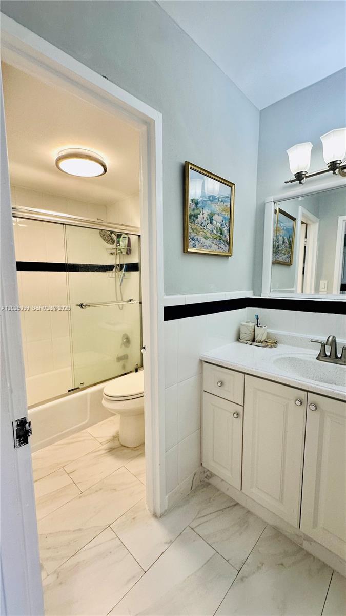 100 Lincoln Road, Unit 720 Miami Beach, FL 33139 - Photo 20 of 22 Gallery Image 20