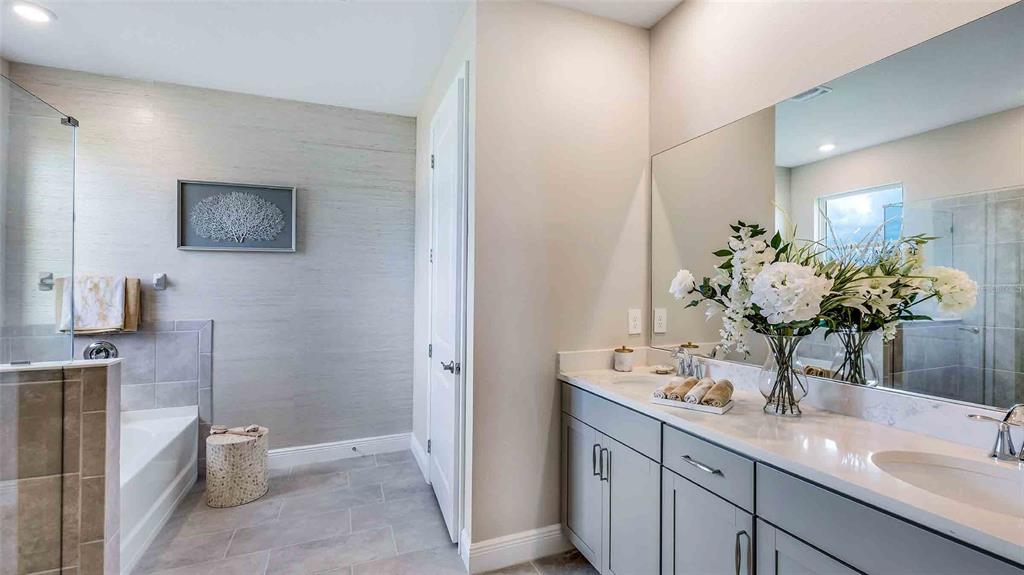 17159 James Trail Parrish, FL 34219 - Photo 11 of 18