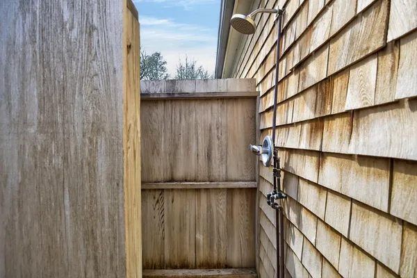 $2,995,000 | 7 Little Cove Lane, Orleans, MA 02653