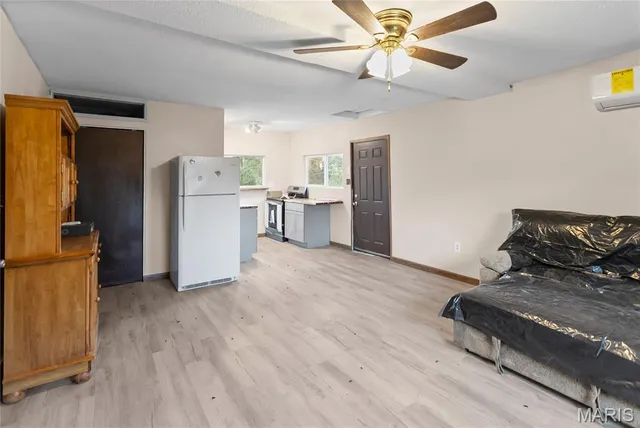 $45,000 | 963 Pohlman Slough Road, Brussels, IL 62013