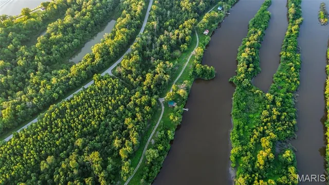 $45,000 | 963 Pohlman Slough Road, Brussels, IL 62013