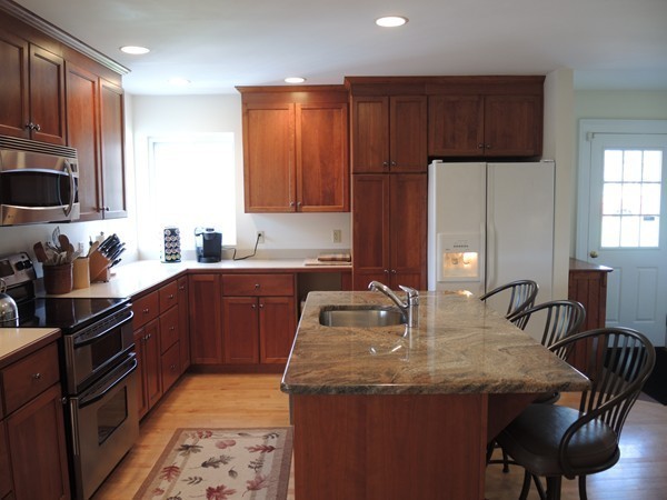 46 Hillcrest Road Needham, MA 02492 - Photo 9 of 30 Gallery Image 9