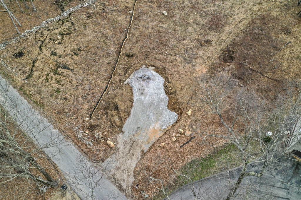 184 Gould Road Charlton, MA 01507 - Photo 2 of 5 Gallery Image 2
