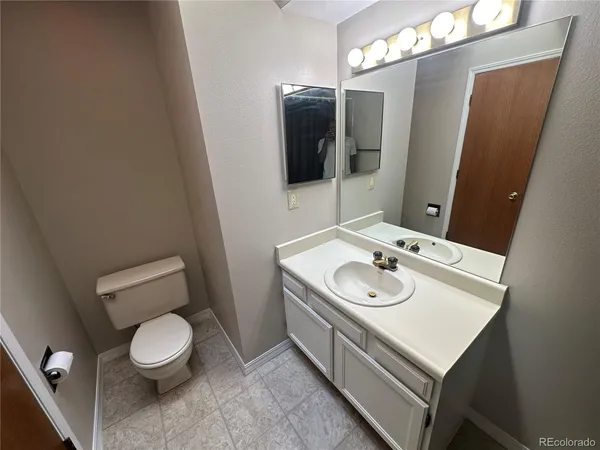 $1,995 | 488 West Rockrimmon Boulevard, Unit B, Colorado Springs, CO 80919
