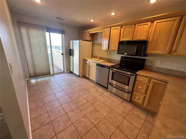 $1,995 | 488 West Rockrimmon Boulevard, Unit B, Colorado Springs, CO 80919