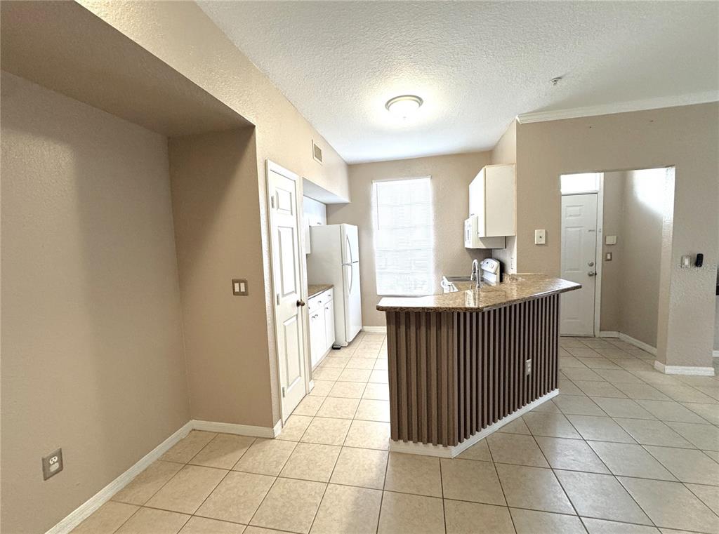 6376 Raleigh Street, Unit 2001 Orlando, FL 32835 - Photo 4 of 24 Gallery Image 4