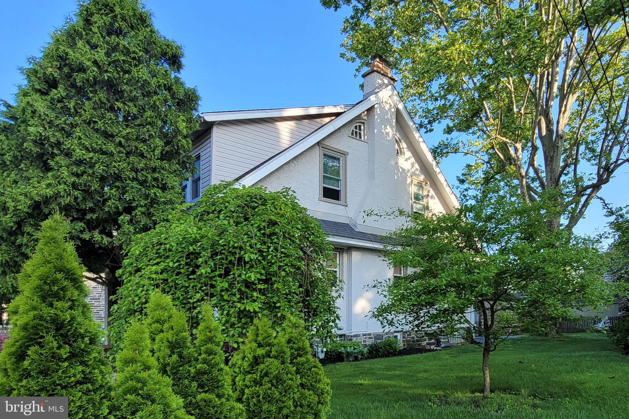 514 East Manoa Road Havertown, PA 19083 - Photo 3 of 36