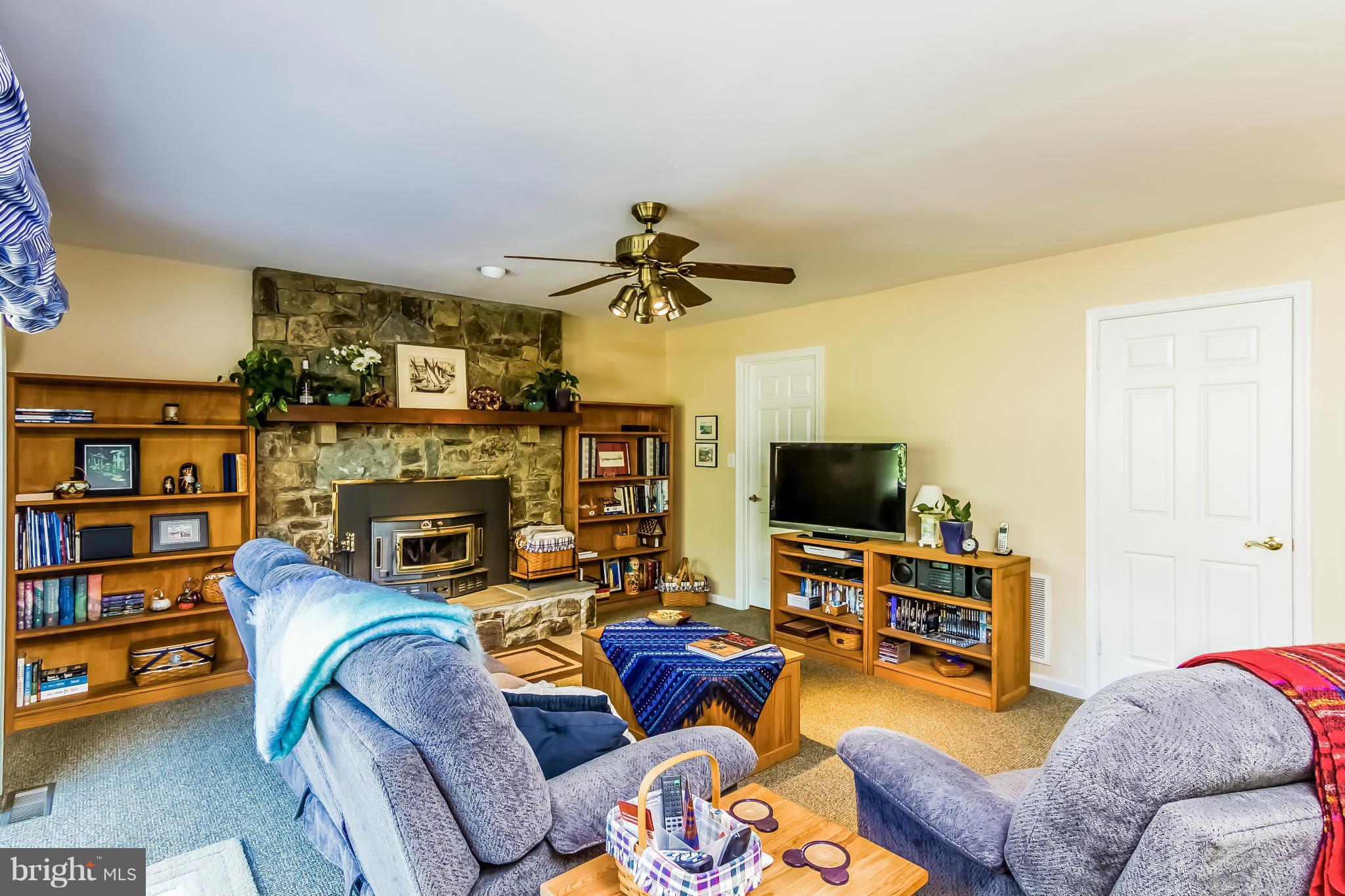8209 Dry Ridge Road Montgomery Village, MD 20886 - Photo 12 of 30 Family Room