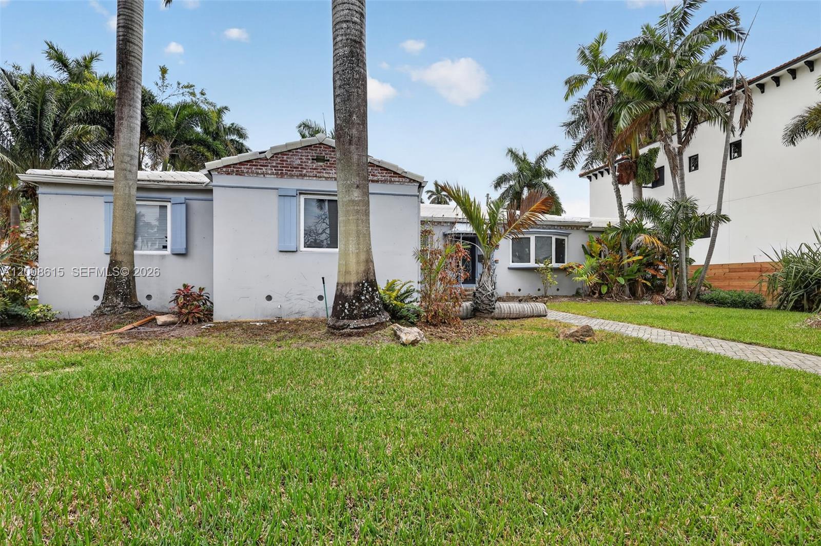 900 Tyler Street Hollywood, FL 33019 - Photo 3 of 42