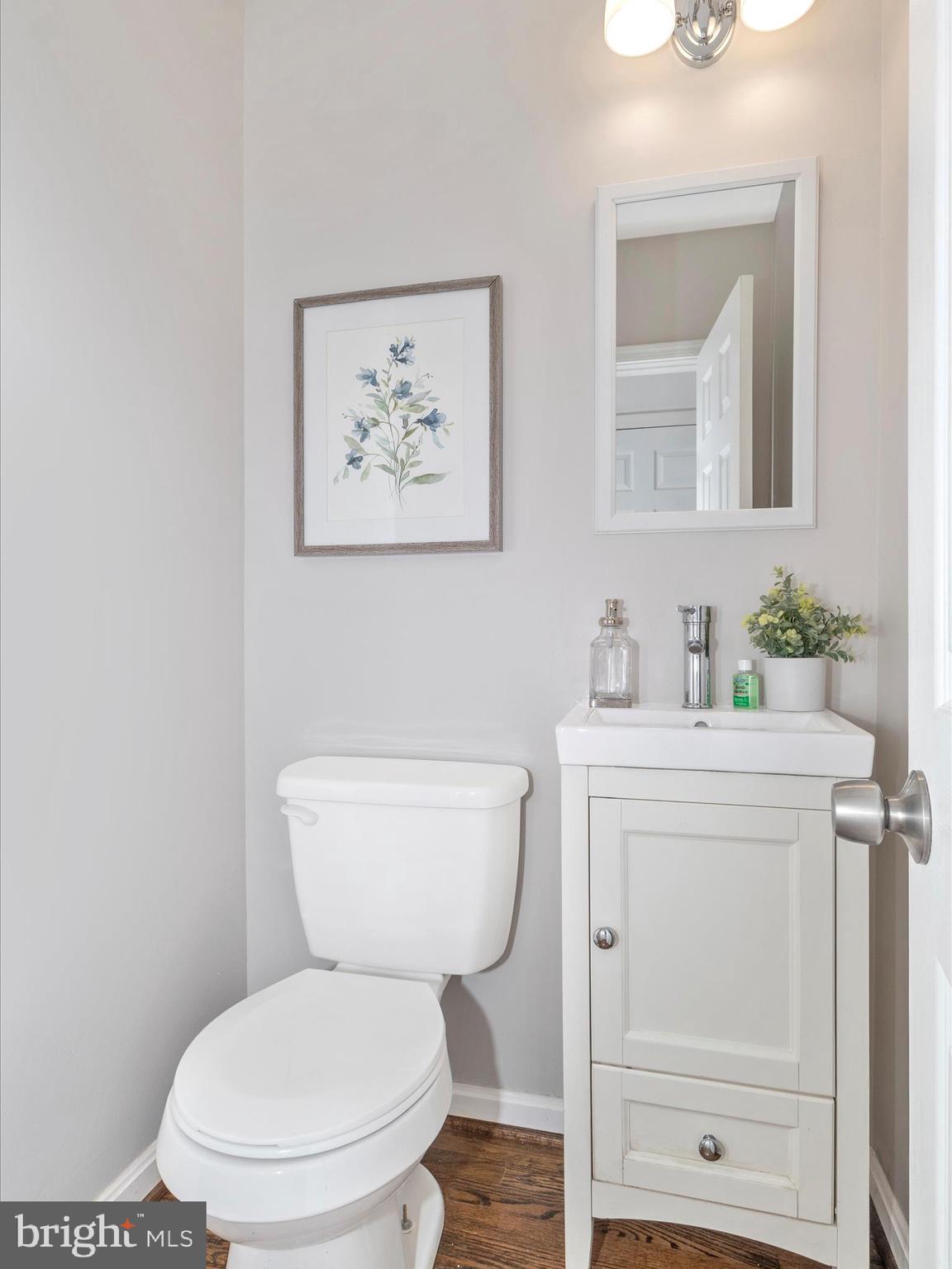 9009 Loughran Road Fort Washington, MD 20744 - Photo 14 of 57 Powder Room