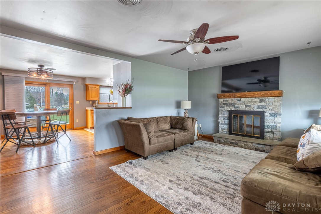2840 Lantz Road Dayton, OH 45432 - Photo 7 of 40 Gallery Image 7