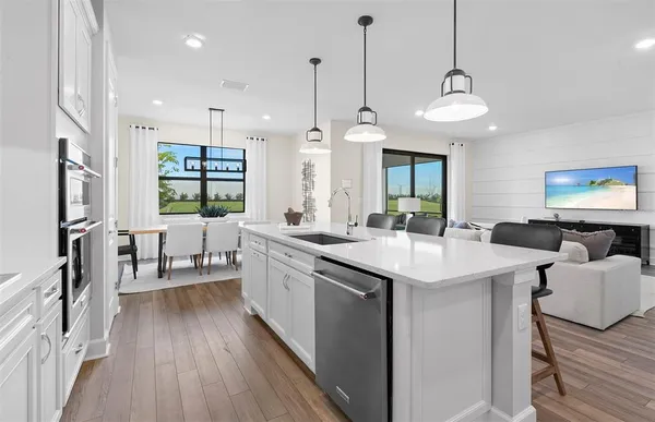 $690,220 | 6120 Wire Grass Court, Nokomis, FL 34275