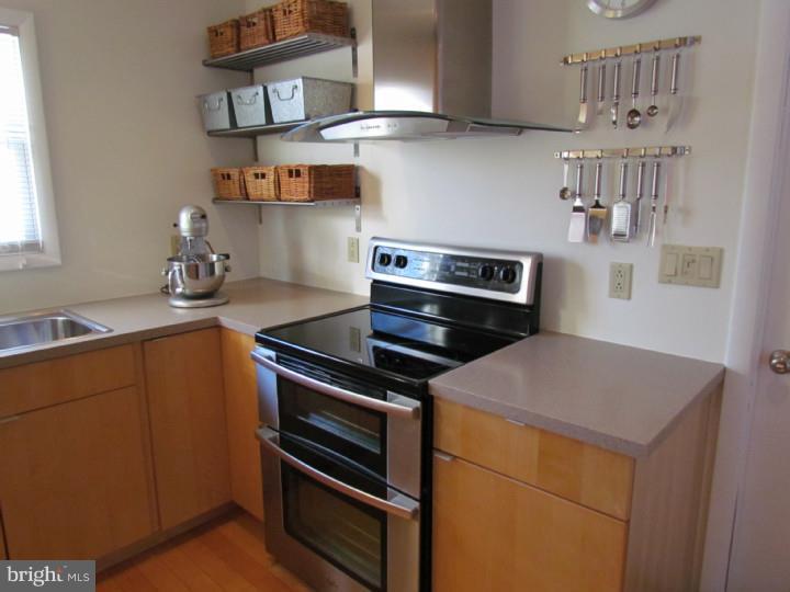 11 Country Lane Hamilton, NJ 08690 - Photo 2 of 25 Gallery Image 2