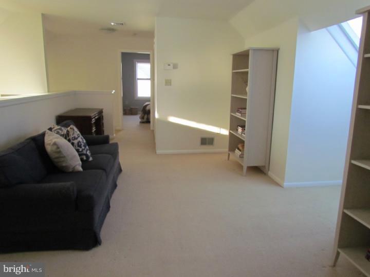 11 Country Lane Hamilton, NJ 08690 - Photo 20 of 25 Gallery Image 20