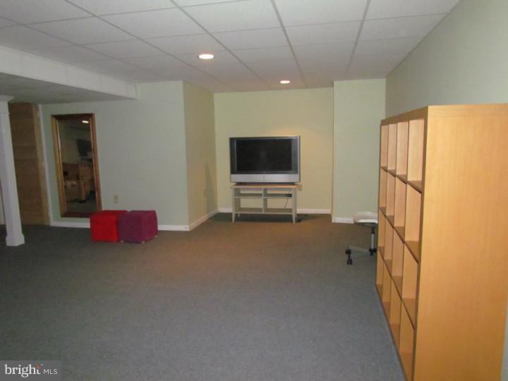 11 Country Lane Hamilton, NJ 08690 - Photo 25 of 25 Gallery Image 25