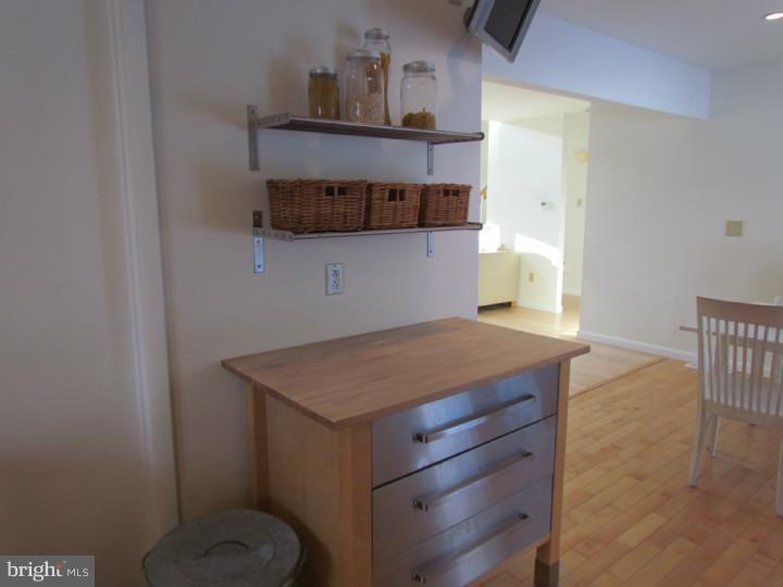11 Country Lane Hamilton, NJ 08690 - Photo 6 of 25 Gallery Image 6