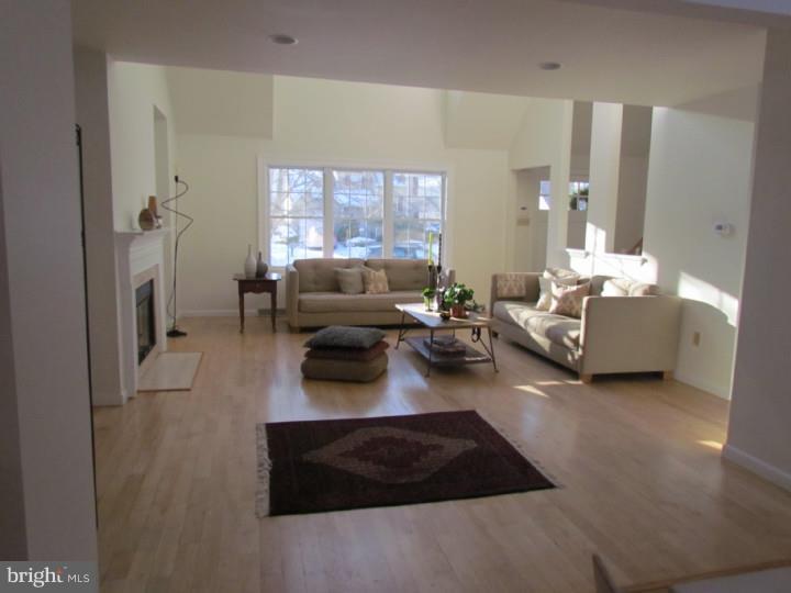 11 Country Lane Hamilton, NJ 08690 - Photo 7 of 25 Gallery Image 7