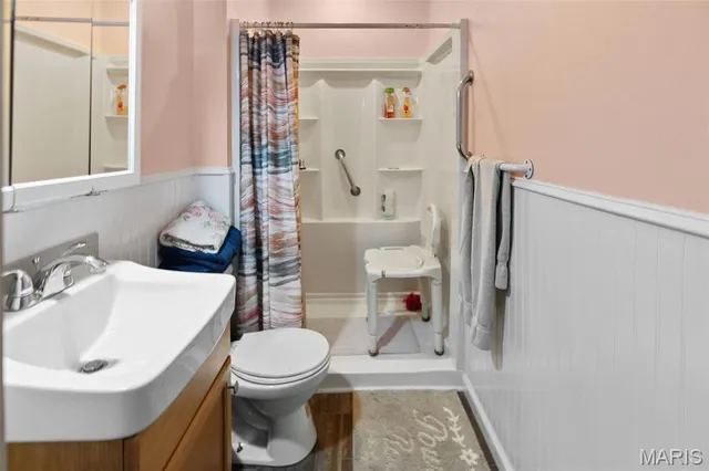 $150,000 | 333 Mercury Drive, Godfrey, IL 62035