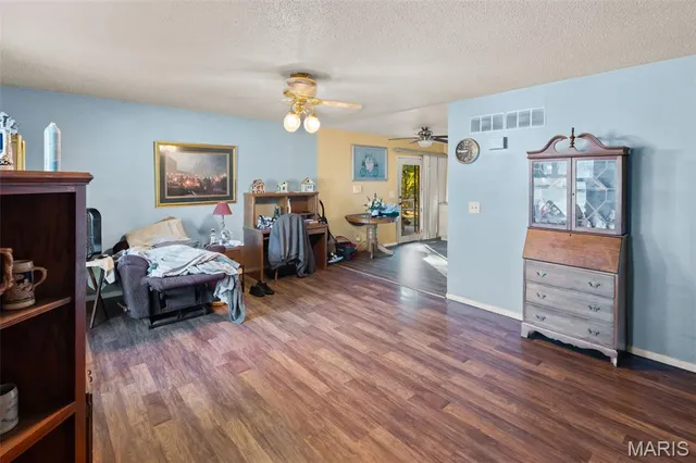 $150,000 | 333 Mercury Drive, Godfrey, IL 62035