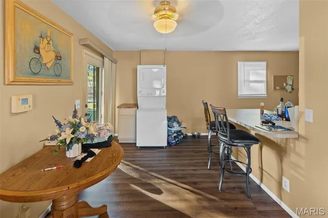 $150,000 | 333 Mercury Drive, Godfrey, IL 62035