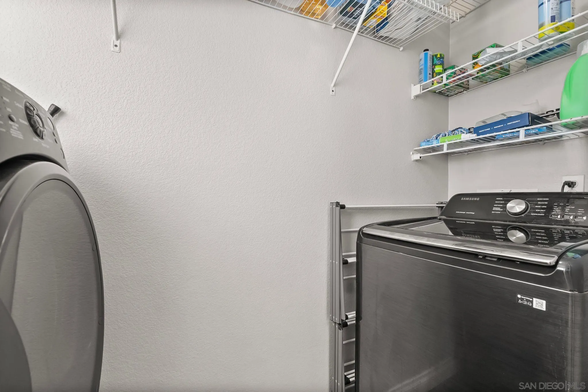10240 Daybreak Lane, Unit 2 Santee, CA 92071 - Photo 16 of 48 a close view of a stove top oven