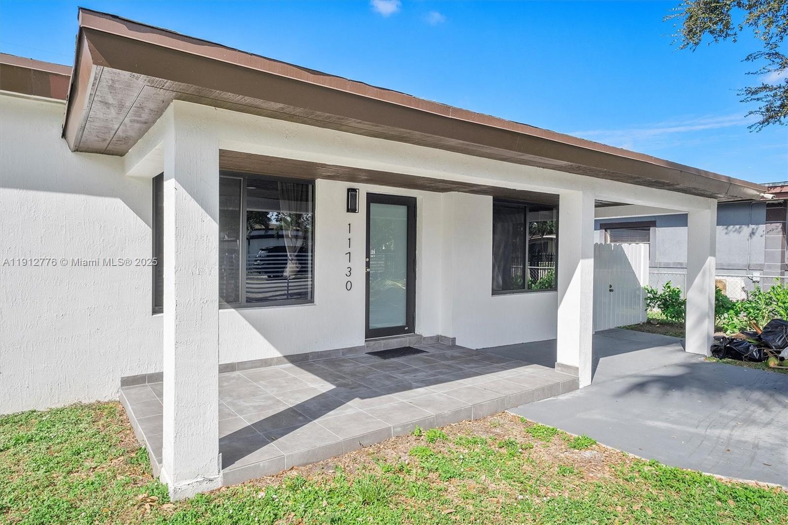 a view of a house with entryway
